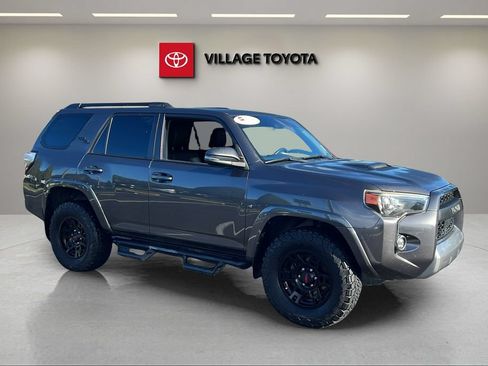 Certified 2021 Toyota 4Runner TRD Off-Road Premium w/ Moonroof Package AWD/4WD image 7