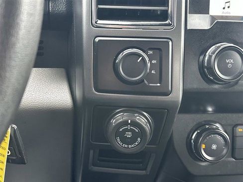 Used 2019 Ford F150 XLT w/ Trailer Tow Package image 16