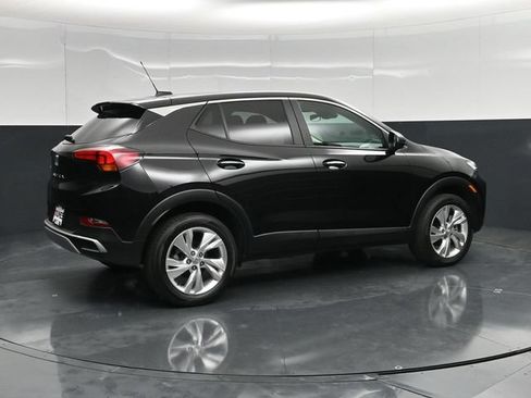 Used 2025 Buick Encore GX Preferred AWD/4WD image 2