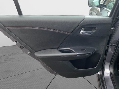 Used 2017 Honda Accord Sport Special Edition image 34