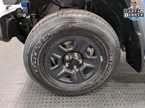 Used 2024 Jeep Gladiator Sport image 7