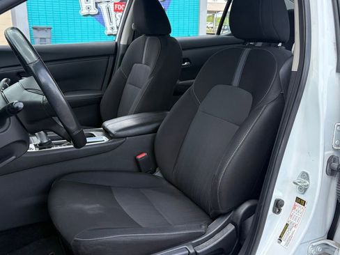 Used 2022 Nissan Sentra SV FWD image 9