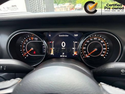Certified 2023 Jeep Gladiator Sport AWD/4WD image 49
