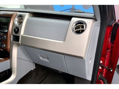 Used 2013 Ford F150 Lariat w/ Mid Equipment Group AWD/4WD image 18