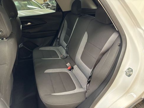Used 2025 Chevrolet TrailBlazer LT FWD image 37