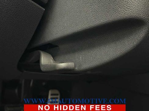 Used 2017 Volkswagen Passat 1.8T R-Line w/ R-Line Lighting Package image 39