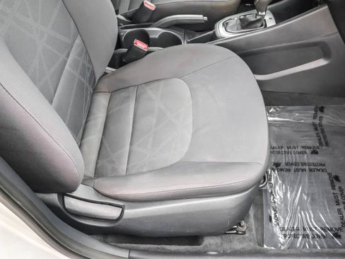 Used 2012 Kia Rio LX image 35