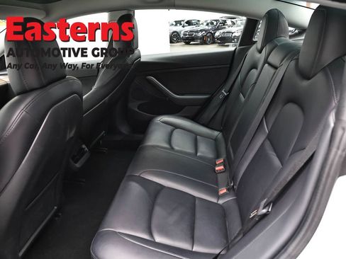 Used 2022 Tesla Model 3 Long Range AWD/4WD image 16
