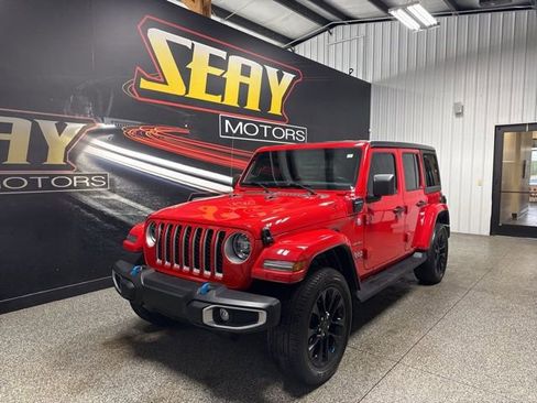 Used 2022 Jeep Wrangler Unlimited Sahara image 1