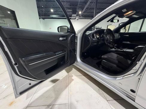 Used 2022 Dodge Charger SXT image 25