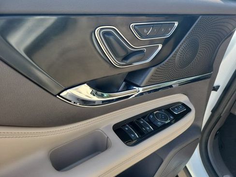 Certified 2023 Lincoln Corsair Reserve FWD image 22