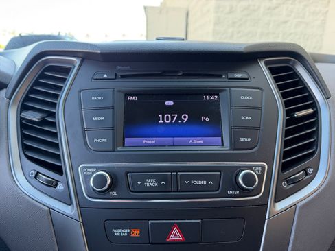 Used 2018 Hyundai Santa Fe Sport FWD image 12