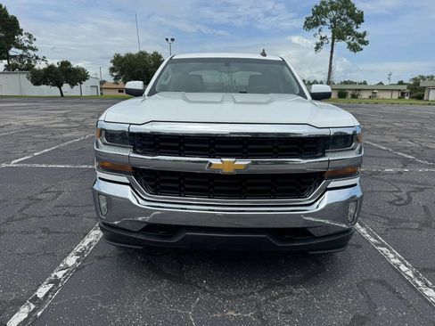 Used 2018 Chevrolet Silverado 1500 LT w/ All Star Edition AWD/4WD image 3