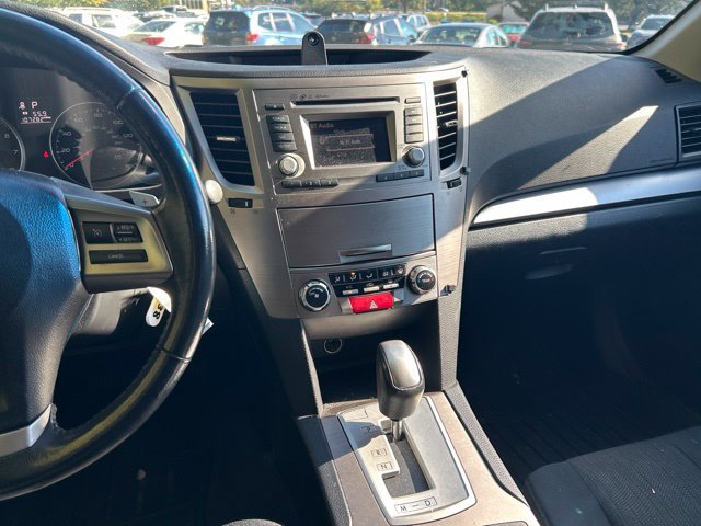 Used 2014 Subaru Outback 2.5i Premium w/ Moonroof Package AWD/4WD image 15