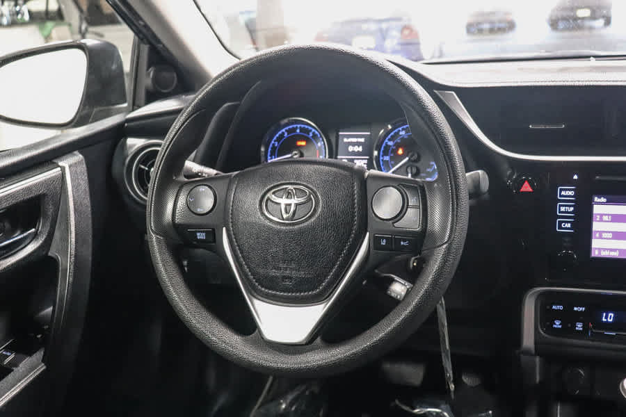 Certified 2019 Toyota Corolla LE FWD image 18