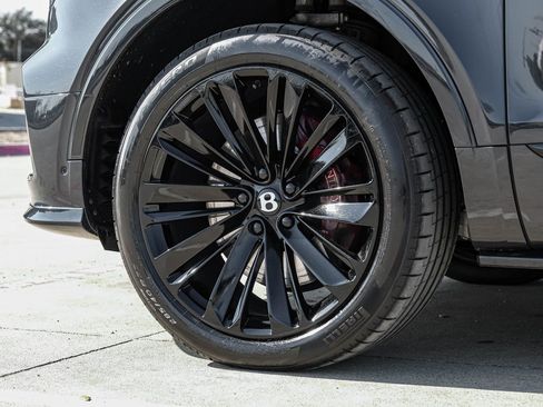 Used 2021 Bentley Bentayga Speed image 73