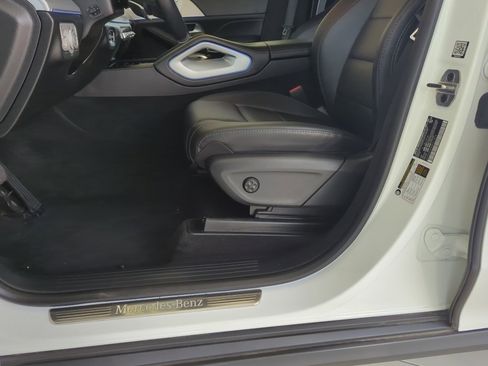 Used 2024 Mercedes-Benz GLE 350 4MATIC image 13