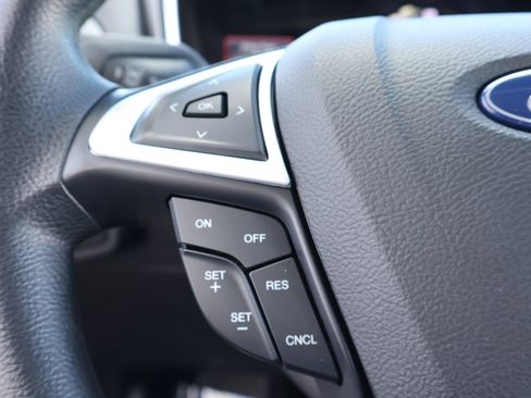 Used 2020 Ford Fusion SE image 24