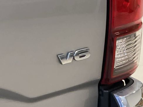 Certified 2019 Toyota Tacoma TRD Off-Road image 12