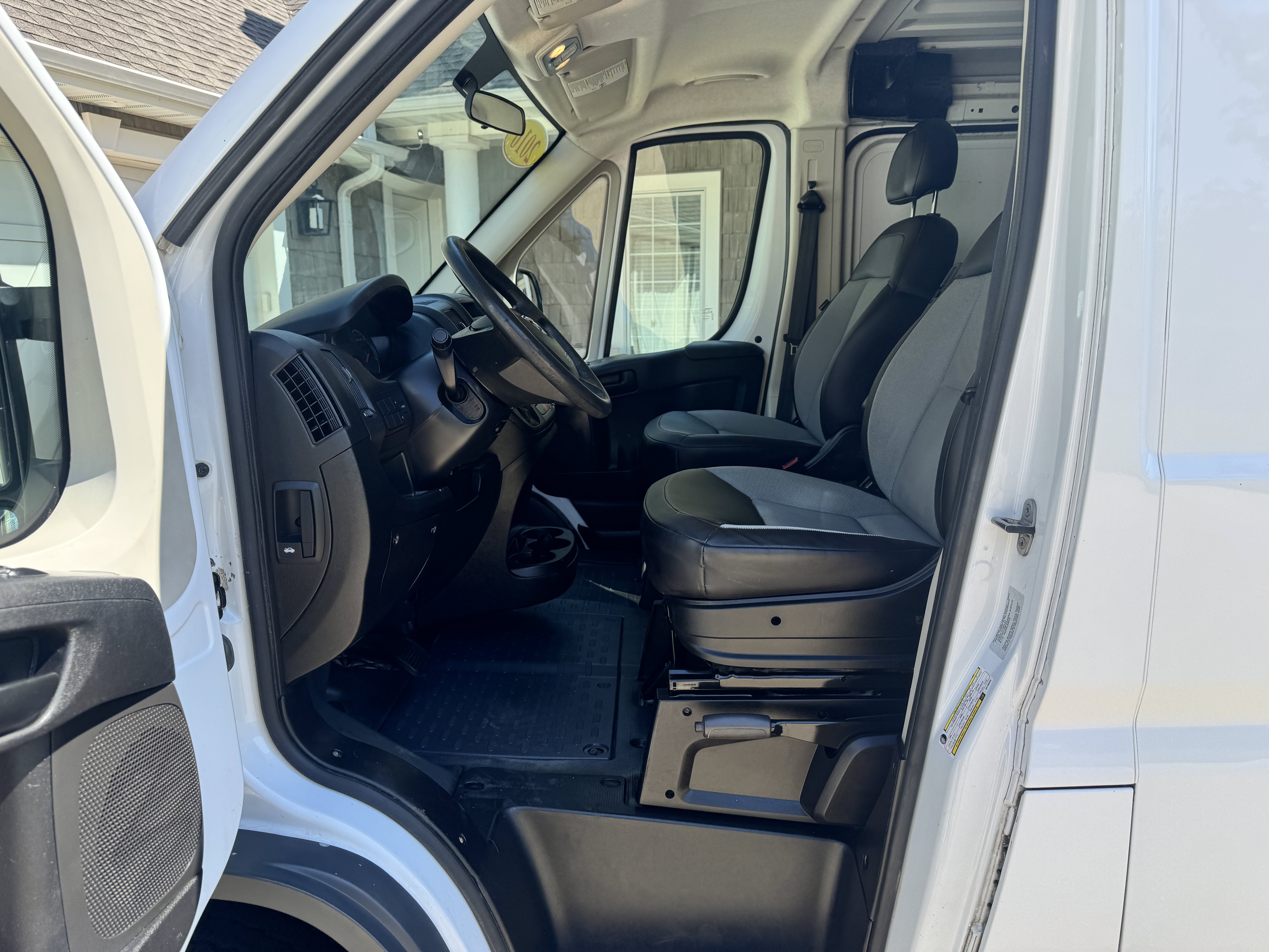 Used 2016 RAM ProMaster 1500 FWD image 9