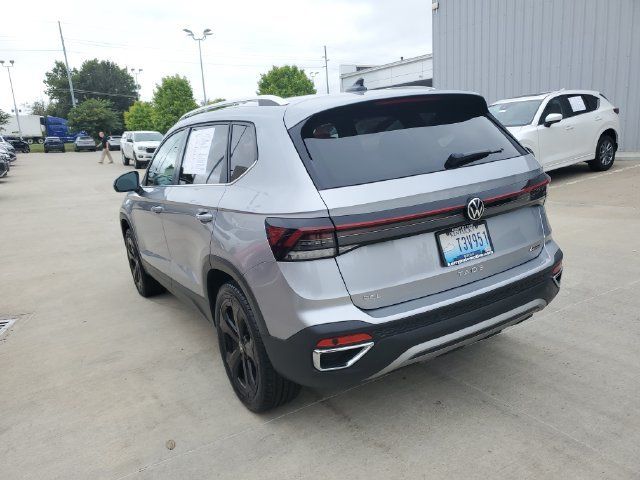 Used 2025 Volkswagen Taos SEL AWD/4WD image 3