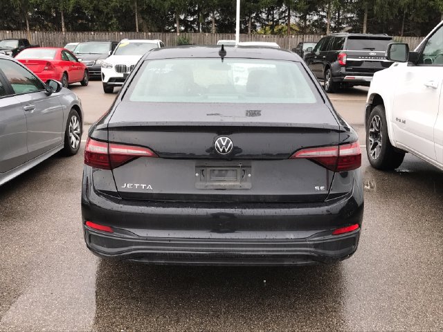 Used 2024 Volkswagen Jetta SE FWD image 10
