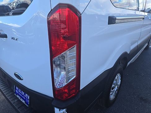 Used 2022 Ford Transit 350 XLT image 35