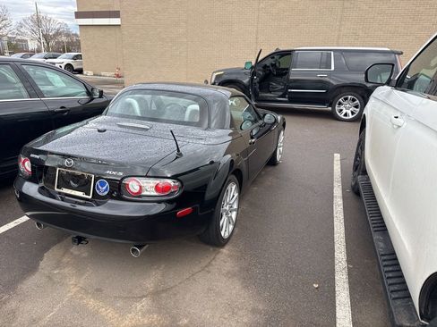 Used 2008 MAZDA MX-5 Miata Grand Touring w/ Premium Pkg image 7