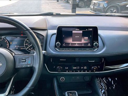 Certified 2023 Nissan Rogue SL image 7