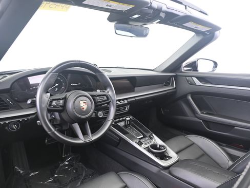 Certified 2024 Porsche 911 Targa 4S AWD/4WD image 4