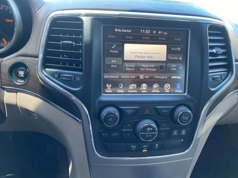 Used 2015 Jeep Grand Cherokee Overland AWD/4WD image 15