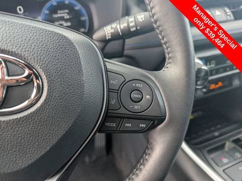Used 2023 Toyota RAV4 XSE AWD/4WD image 18