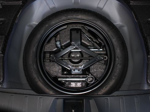 Used 2023 Subaru Forester Sport image 9