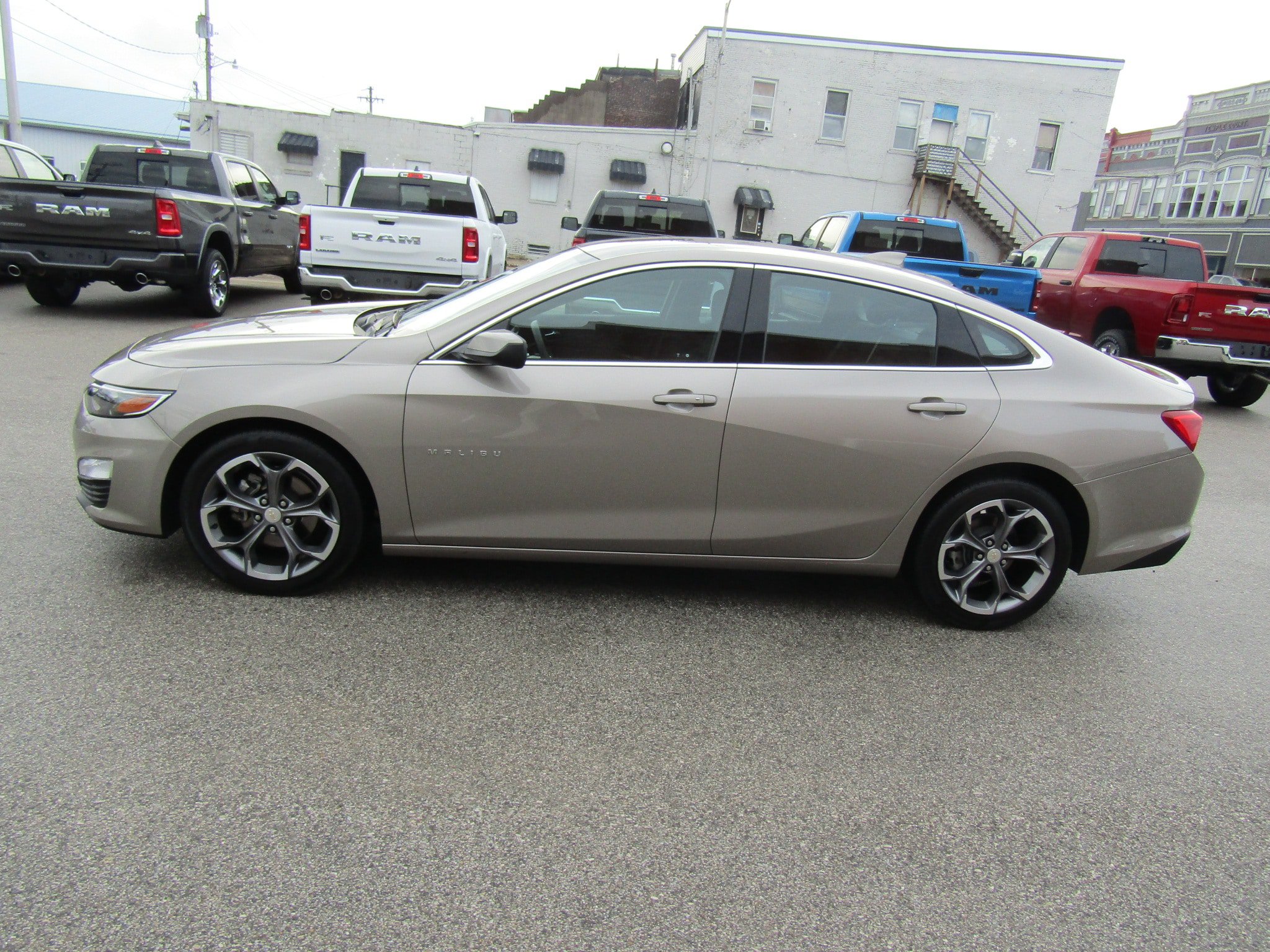 Used 2024 Chevrolet Malibu LT FWD image 6