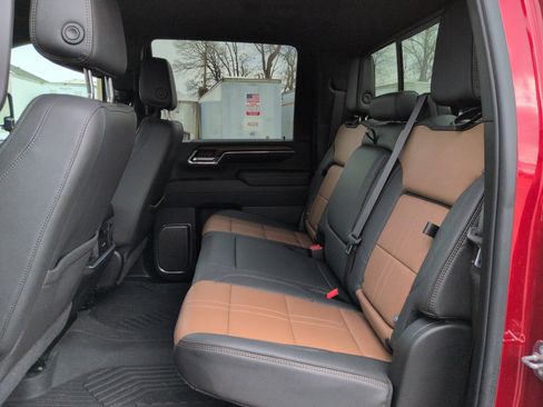 Certified 2024 Chevrolet Silverado 3500 High Country w/ Technology Package image 25