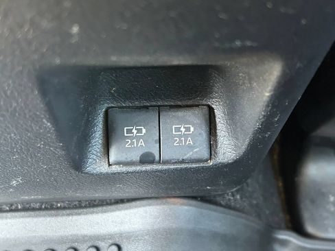 Used 2021 Toyota 4Runner SR5 Premium w/ Moonroof Package AWD/4WD image 23