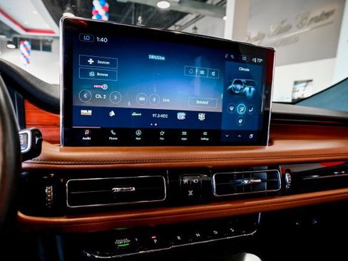 Used 2021 Lincoln Nautilus Reserve FWD image 36