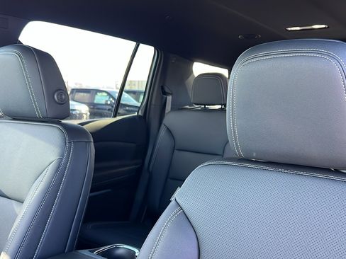 New 2026 Chevrolet Traverse LT w/ Midnight/Sport Edition image 19