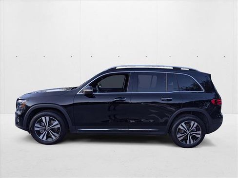 New 2025 Mercedes-Benz GLB 250 image 5