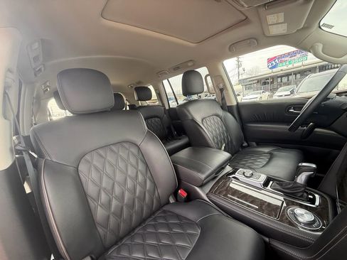 Used 2024 Nissan Armada Platinum image 25
