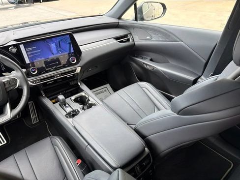 Used 2023 Lexus RX 350 F Sport w/ Tow Prep Package AWD/4WD image 21