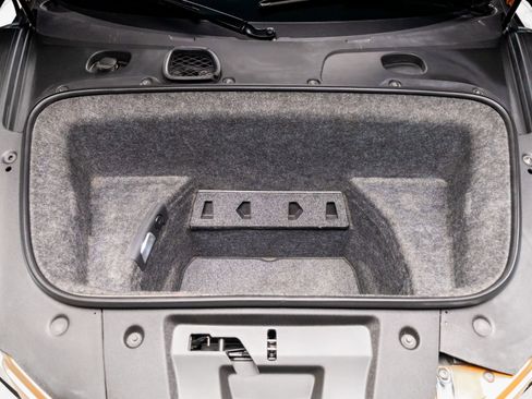 Used 2014 Audi R8 V8 w/ Ceramic Brake Package image 48