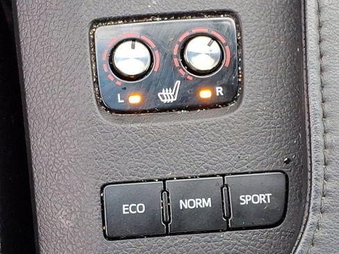 Used 2015 Toyota Avalon XLE Premium image 17