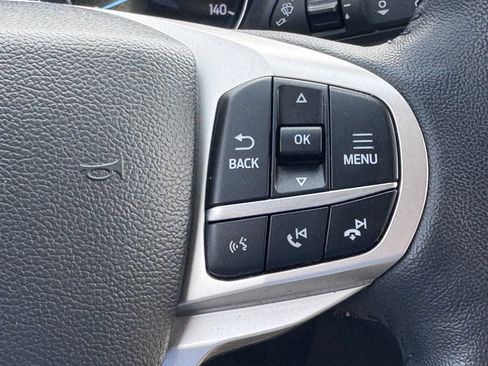 Used 2023 Ford Explorer XLT w/ Equipment Group 202A RWD image 8