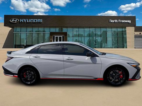 New 2026 Hyundai Elantra N FWD image 9