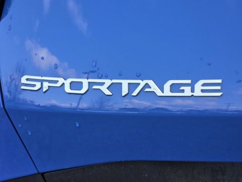 Used 2026 Kia Sportage EX image 12