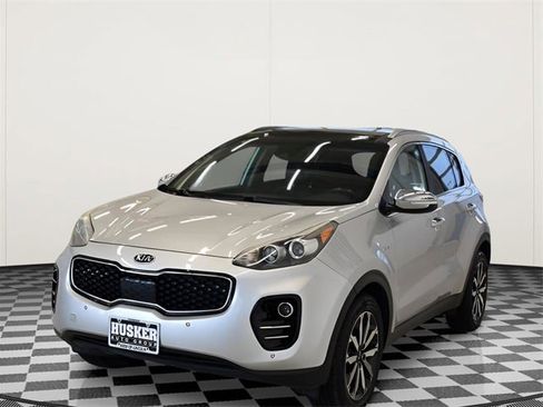 Used 2017 Kia Sportage EX w/ EX Technology Package image 9