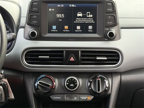 Used 2020 Hyundai Kona SE image 17