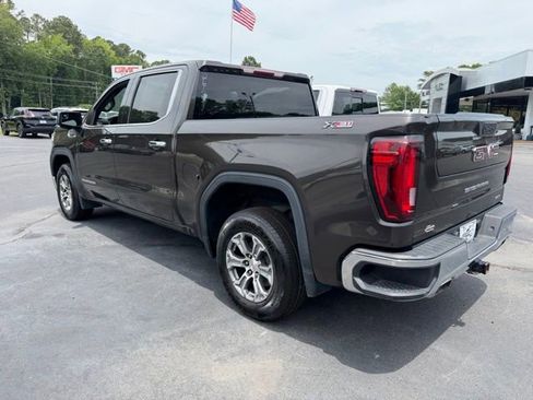 Used 2021 GMC Sierra 1500 SLT w/ X31 Off-Road Package AWD/4WD image 6
