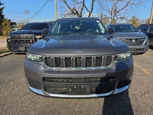 Used 2023 Jeep Grand Cherokee L Laredo w/ Luxury Tech Group I image 2